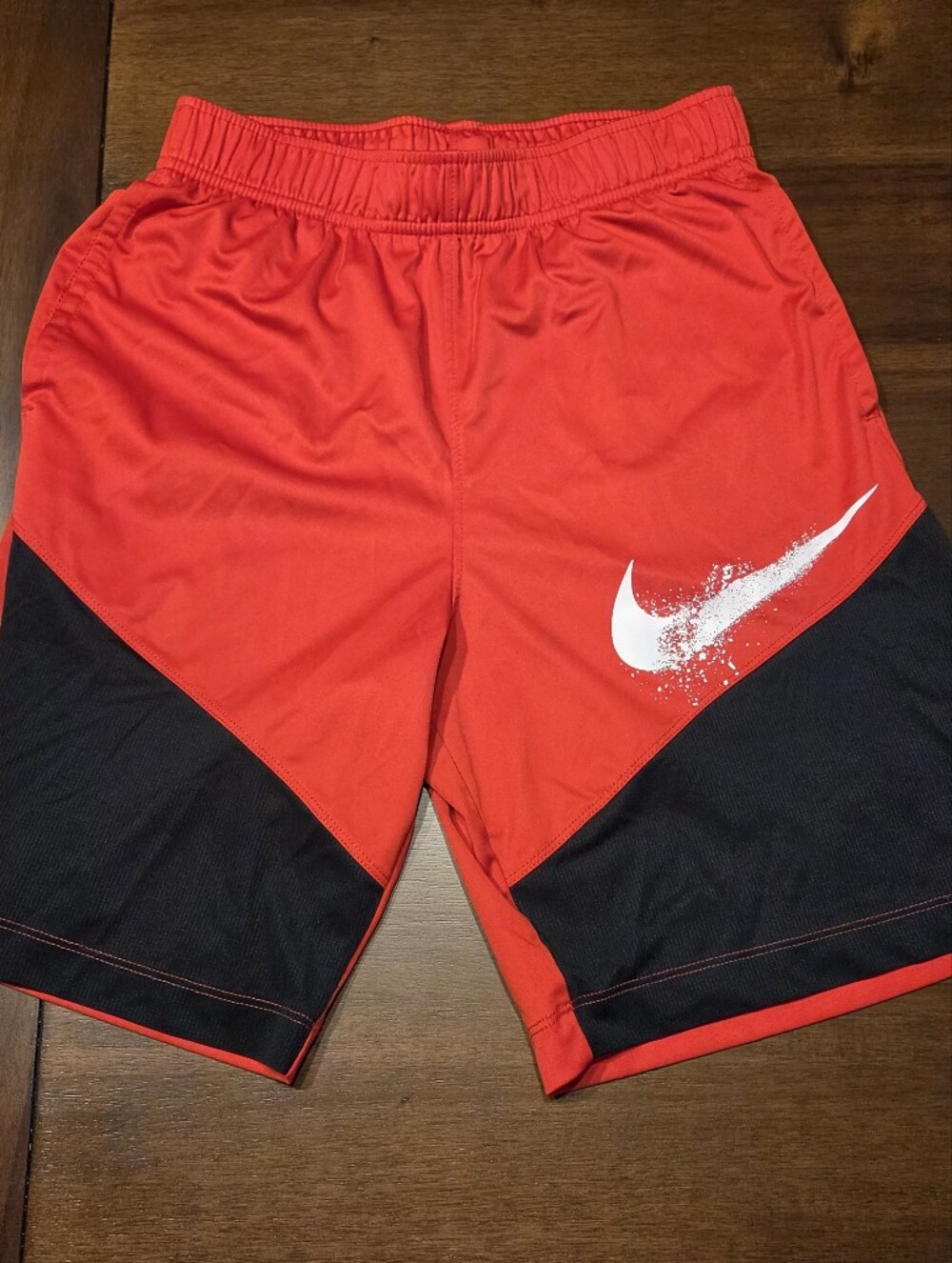 Nike Boys Dri-FIT Graphic Training Shorts Red Black L